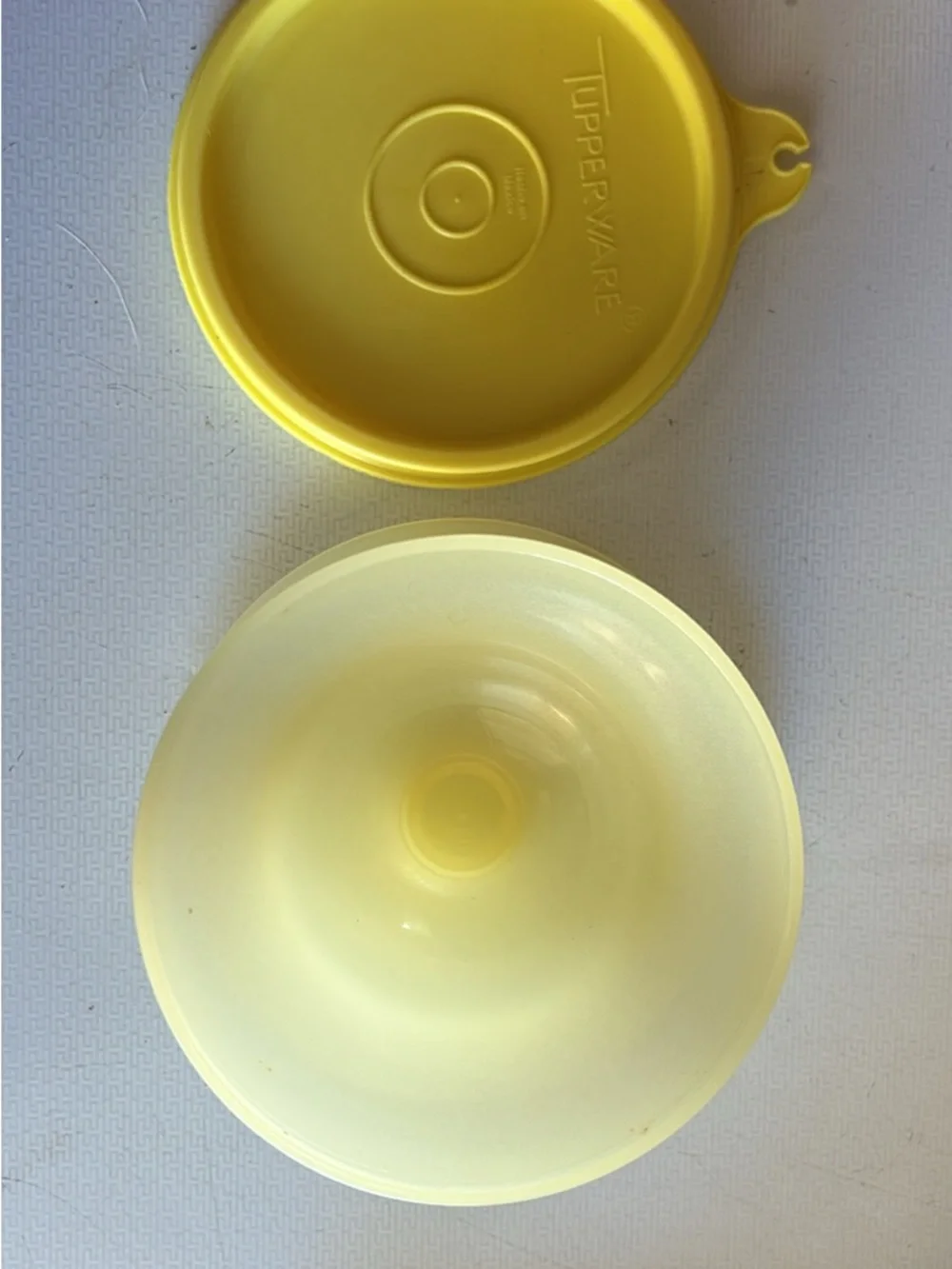 Vintage Tupperware Yellow Dessert Dish with Lid & Pedestal Stand | Retro Kitchen